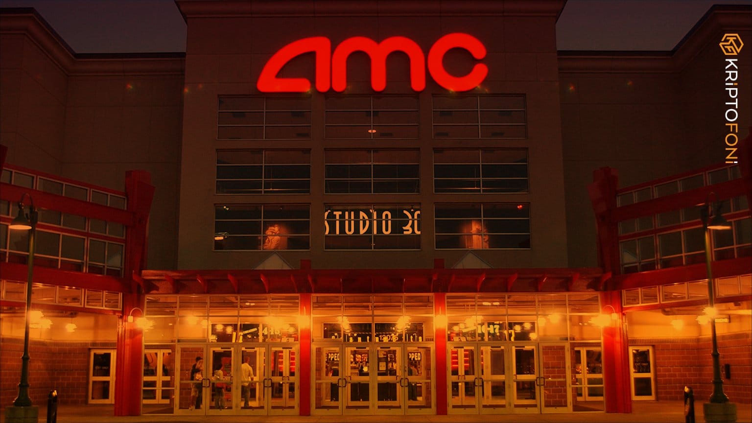 AMC CEO’su Adam Aron, Salı günü Twitter takipçilerine dünyanın en