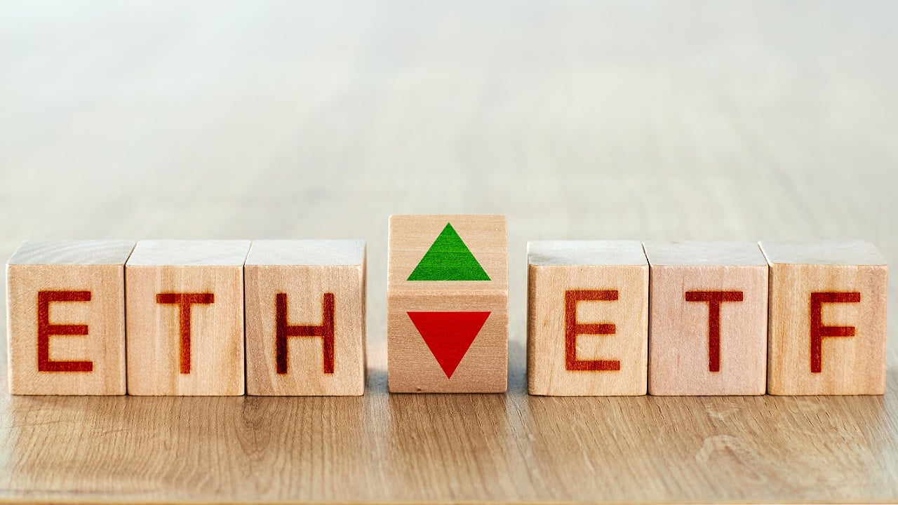 Amerika’da Politika Sahnesine Ethereum ETF Nasıl Hakim Oldu? Kripto para dünyasının mistik atmosferinde, Ethereum (ETH) ve daha geniş