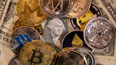 100 Doları 10 Bin Dolar Yapacak Kripto Para Projeleri Hangileri? Kripto ön satışları, piyasada en büyük getirilerin doğduğu yer olarak