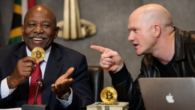 Güney Afrika Merkez Bankası Başkanı stratejik Bitcoin rezervi fikrini “sığır