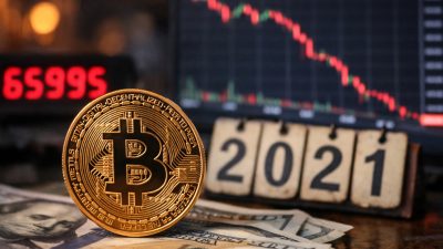 Kripto para birimi Bitcoin 66.000 doların altına inerek 2021 zirvesinden