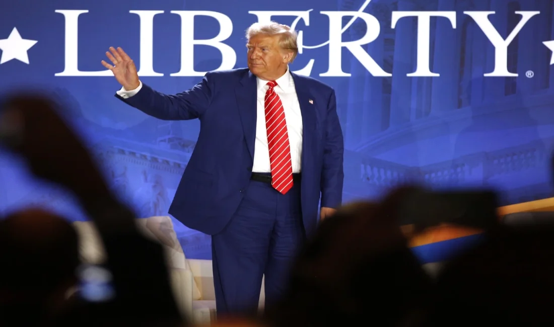 Trump Destekli World Liberty’nin Çinli Yapay Zeka Modelleriyle Bağlantısı Tartışma Yarattı Trump ailesinin yüzde 38 hissesine sahip olduğu World Liberty Financial,
